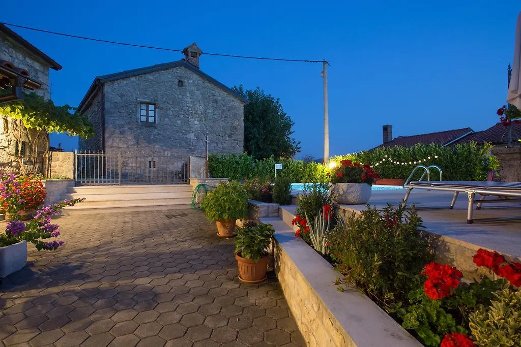 Captain'S Villa With Swimming Pool Jurdani Croatia