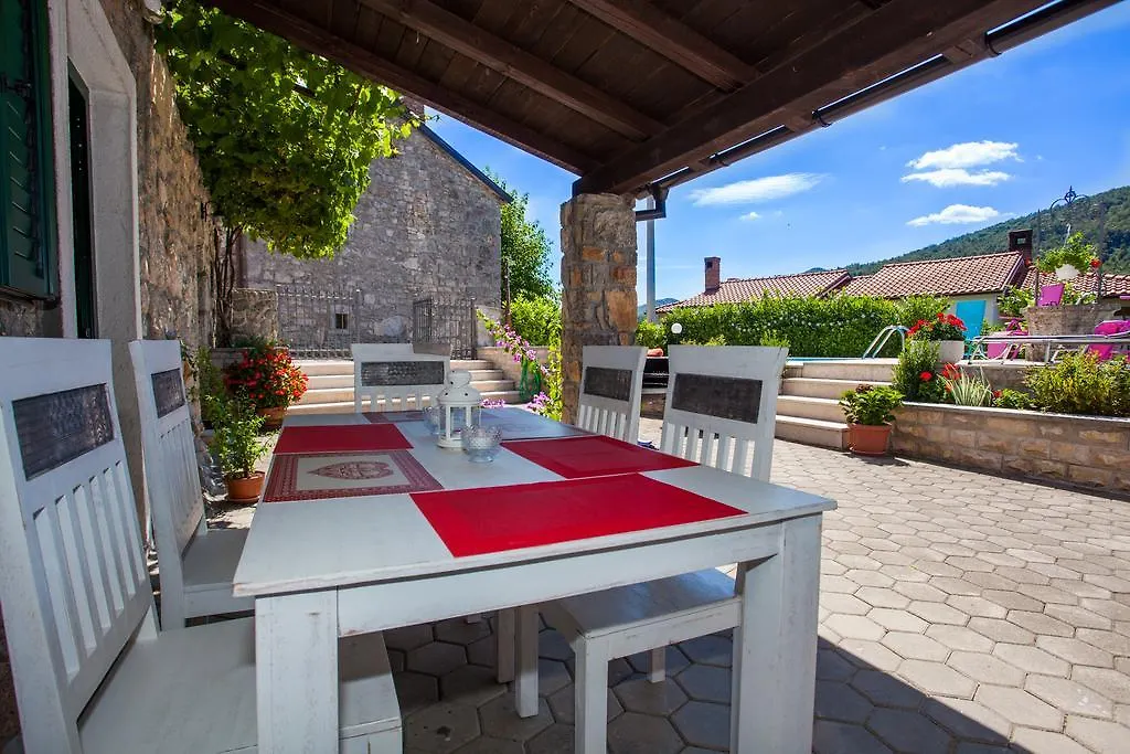 Captain'S Villa With Swimming Pool Jurdani Croatia