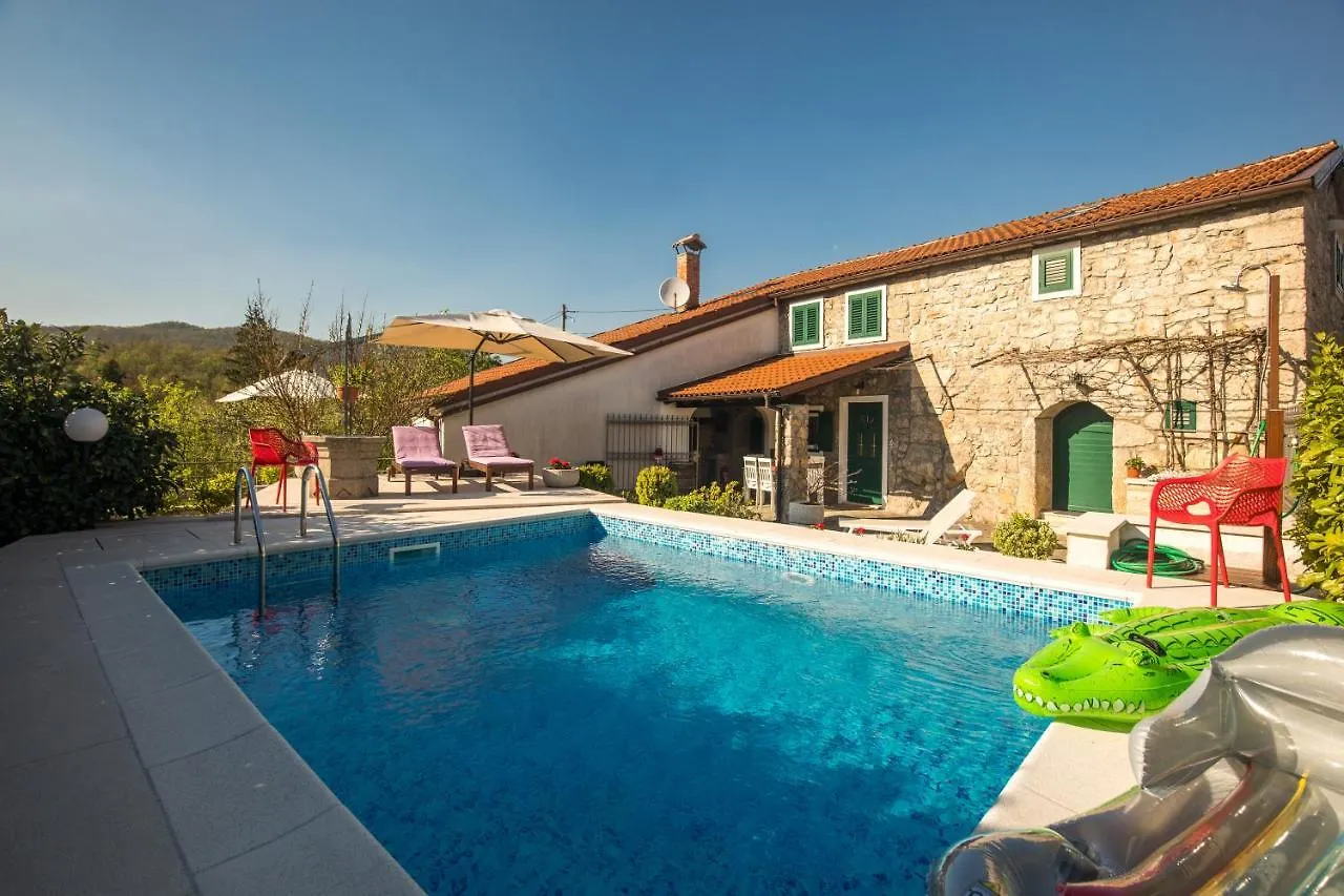Captain'S Villa With Swimming Pool Jurdani
