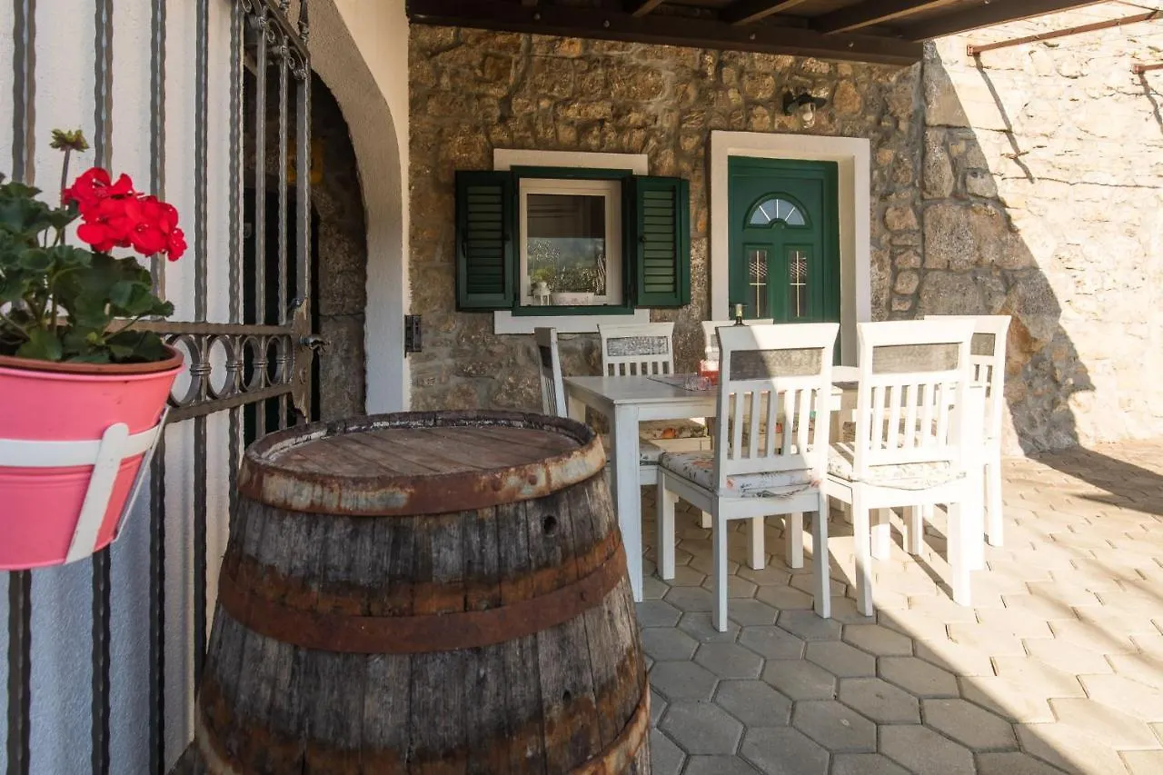Captain'S Villa With Swimming Pool Jurdani